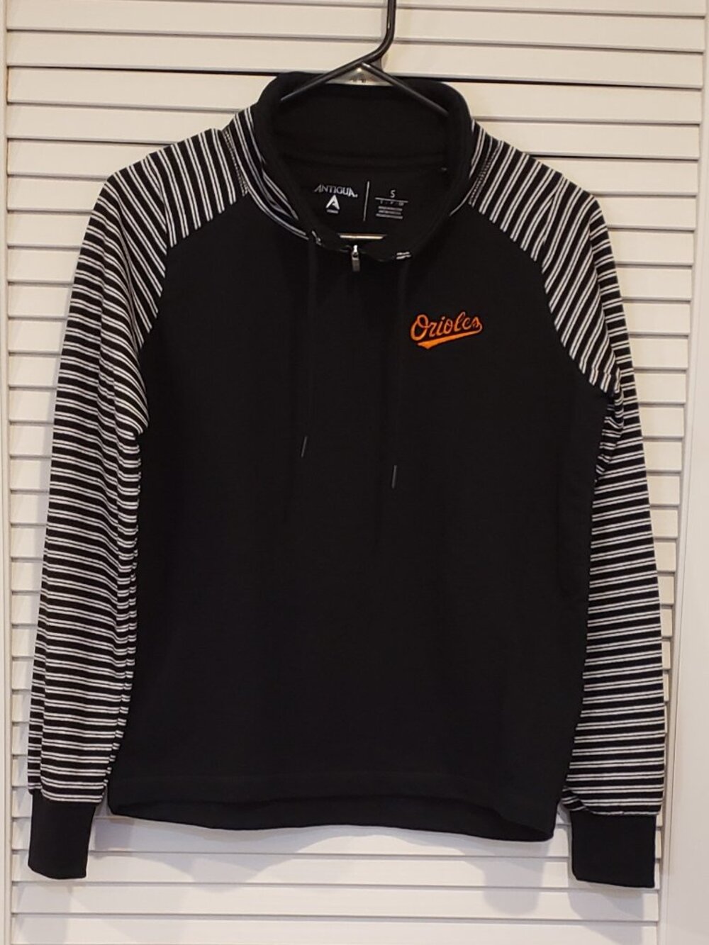 Woman's Antigua MLB Baltimore Orioles Quarter zip pull over sweatshirt Sz small